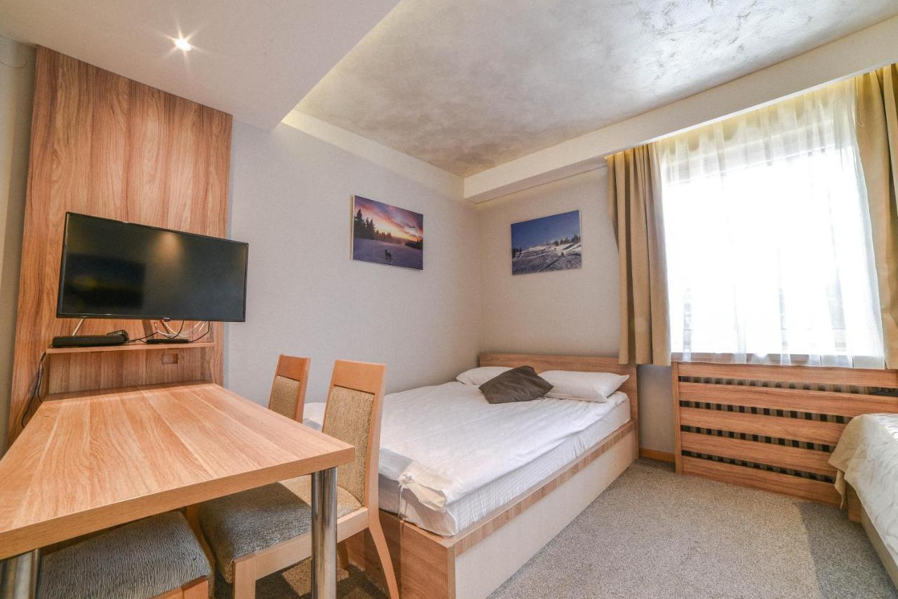 Apartments Suncani Vrhovi コパオニク エクステリア 写真