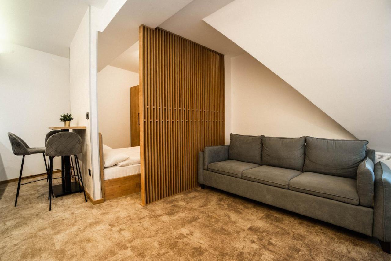 Apartments Suncani Vrhovi コパオニク エクステリア 写真