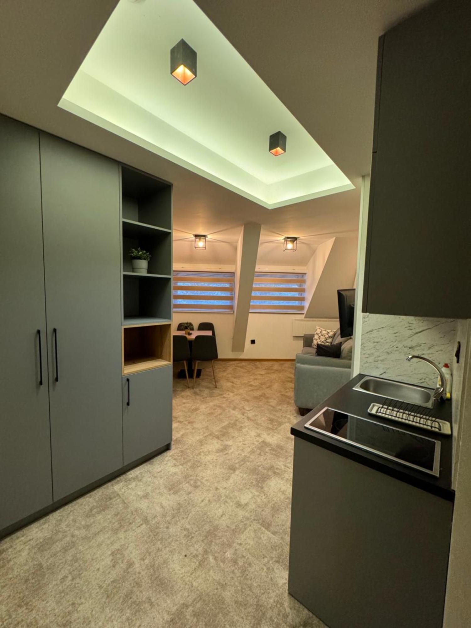 Apartments Suncani Vrhovi コパオニク エクステリア 写真