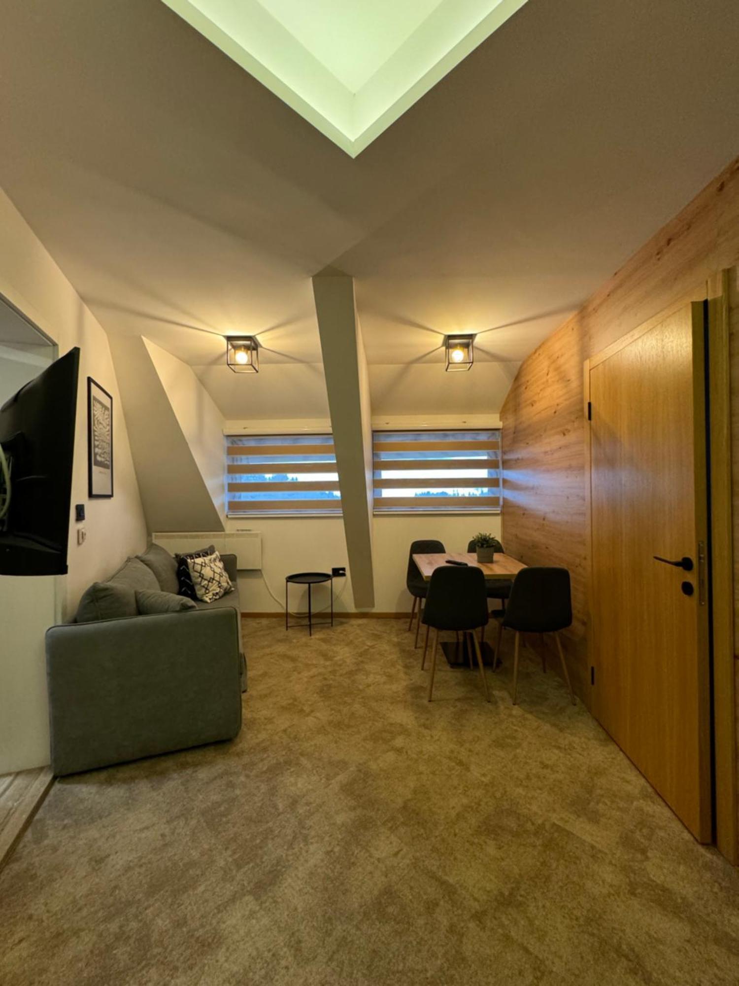Apartments Suncani Vrhovi コパオニク エクステリア 写真